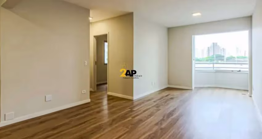 Apartamento reformado a venda no brooklin, 1 dormitório, 1 vaga de garagem com 51m² .