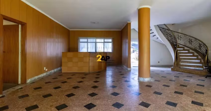 Casa comercial na vila madalena: 11 salas, 9 banheiros, 6 vagas - 500m² de área - locação em sp