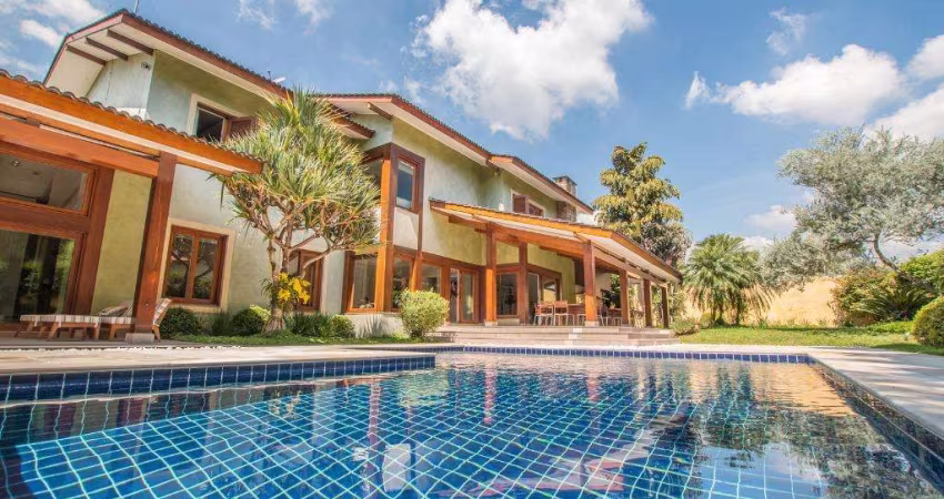 Casa de luxuosa com 6 quartos e 3 suítes no Parque dos Príncipes, São Paulo-SP! 720m² e 5 vagas de garagem!