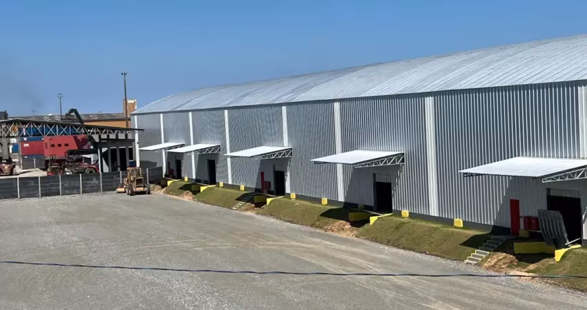 Galpão novo navegantes 7200 m2 - 5 rampas niveladoreas - complexo logístico