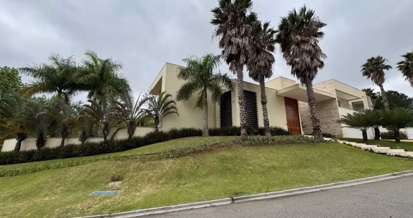 Linda casa de esquina a venda no charmoso condomínio vila solaia