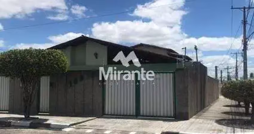 Casa para vender com 3 quartos sendo 1 suítes no bairro santa mônica em feira de santana