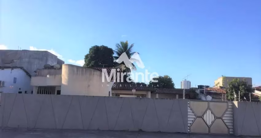 Casa para vender com 3 quartos sendo 1 suítes no bairro santa mônica em feira de santana