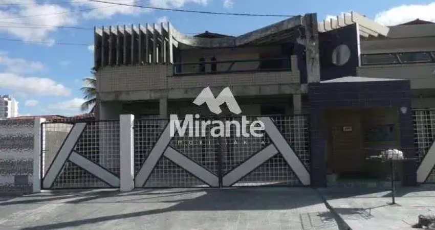 Casa para vender com 3 quartos sendo 1 suítes no bairro santa mônica em feira de santana