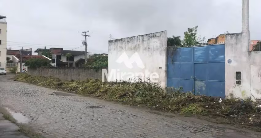 Lote / terreno de bairro para vender no bairro lagoa salgada em feira de santana