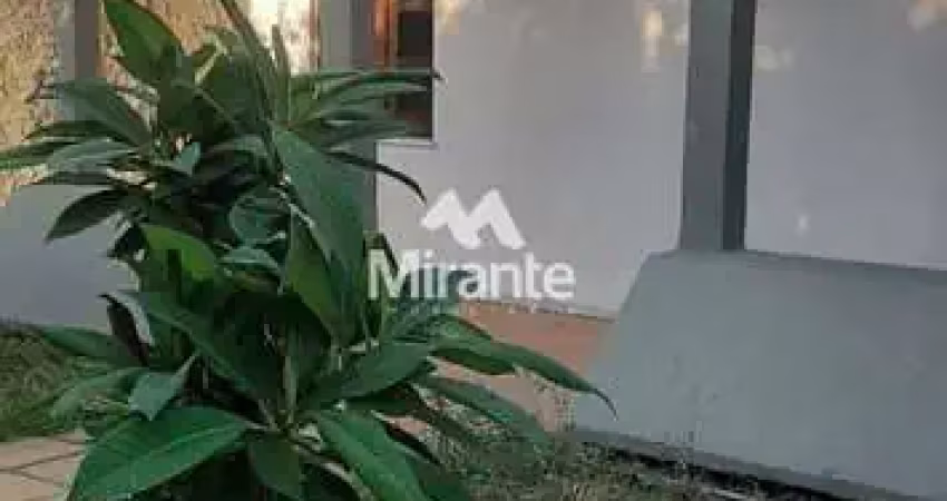Casa para vender com 4 quartos sendo 2 suítes no bairro santa mônica em feira de santana