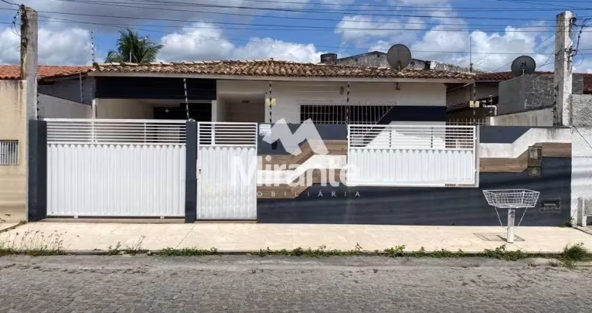 Casa para vender com 3 quartos sendo 1 suítes no bairro brasília em feira de santana