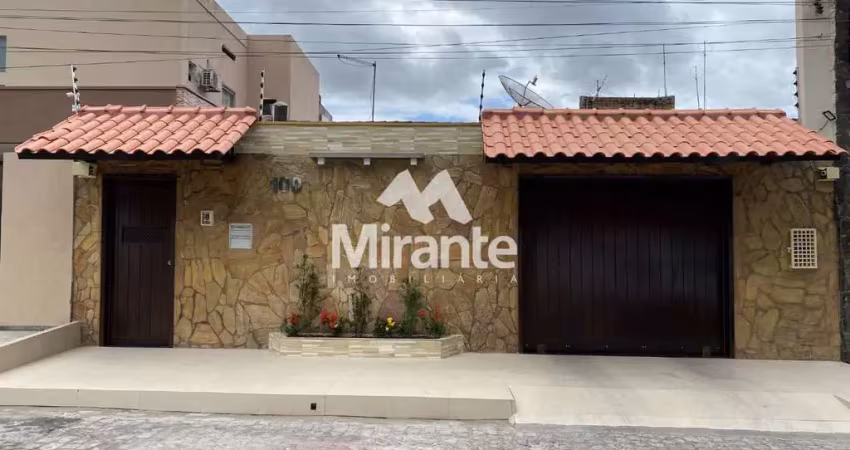 Casa para vender com 3 quartos no bairro serraria brasil em feira de santana