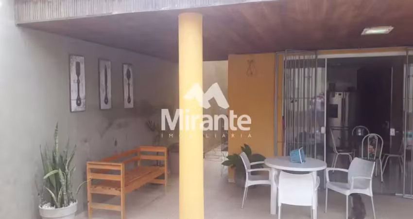 Casa de condomínio para vender com 5 quartos sendo 5 suítes no bairro muchila em feira de santana