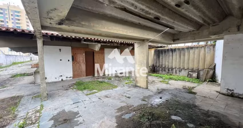 Casa à venda na Rua São Mamede, 75, Santa Mônica, Feira de Santana