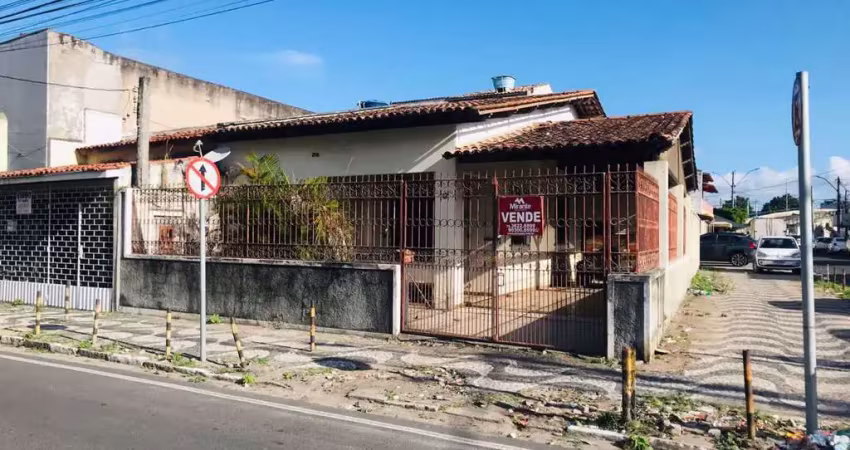 Casa à venda na Rua Cícero Dantas, 26, Ponto Central, Feira de Santana