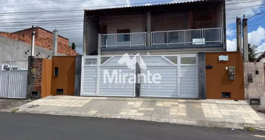 Casa para vender com 3 quartos sendo 1 suítes no bairro tomba em feira de santana