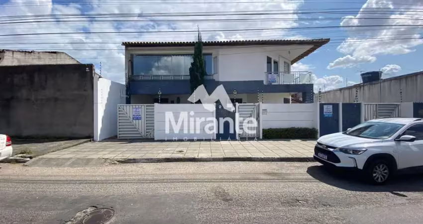 Casa para vender no bairro centro industrial subaé em feira de santana