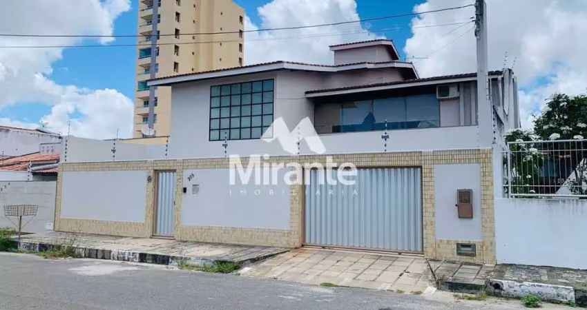 Casa para vender com 4 quartos sendo 4 suítes no bairro santa mônica em feira de santana