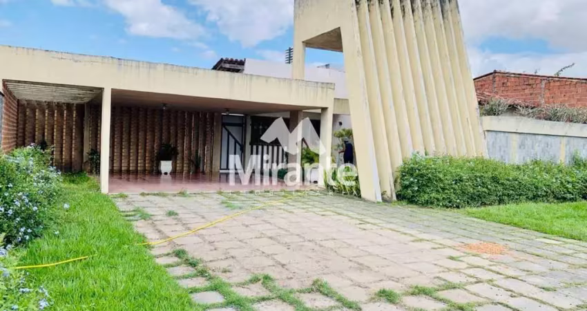 Casa para vender com 4 quartos sendo 3 suítes no bairro parque getúlio vargas em feira de santana
