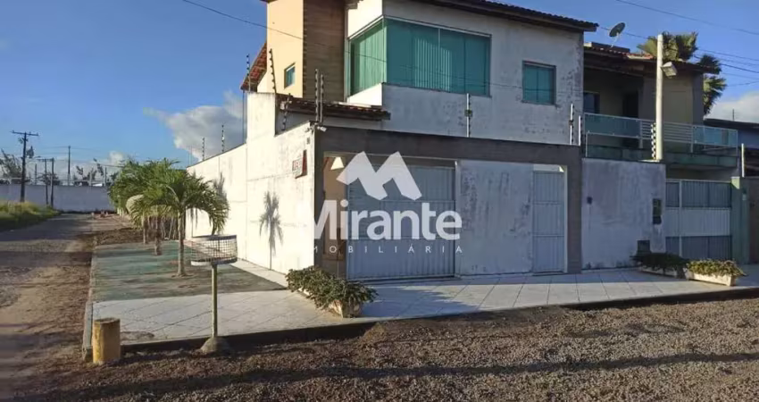 Casa para vender com 4 quartos sendo 2 suítes no bairro lagoa salgada em feira de santana