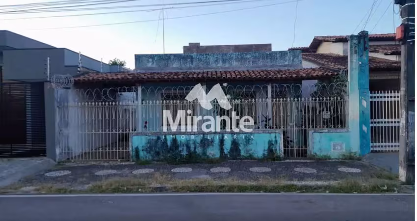 Casa para vender com 3 quartos sendo 1 suíte no bairro ponto central em feira de santana