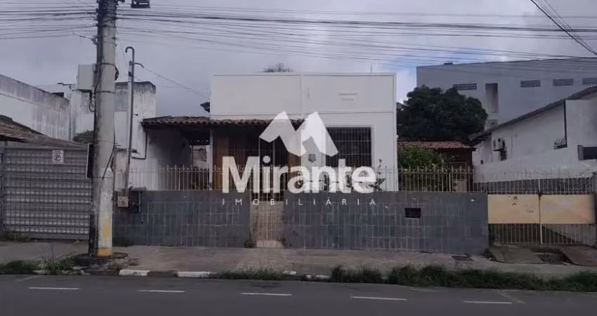 Casa para vender com 4 quartos no bairro centro em feira de santana