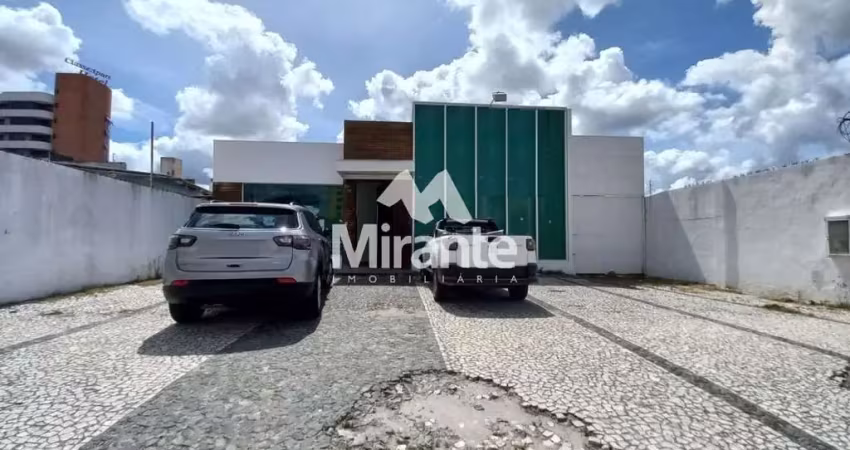 Casa para alugar na Avenida Maria Quitéria, 1349, Ponto Central, Feira de Santana