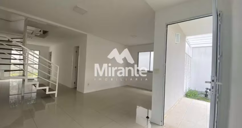 Casa de condomínio para alugar com 3 quartos sendo 3 suítes no bairro sim em feira de santana