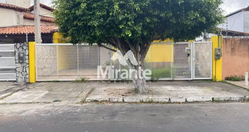 Casa para alugar com 3 quartos sendo 1 suíte no bairro muchila i em feira de santana