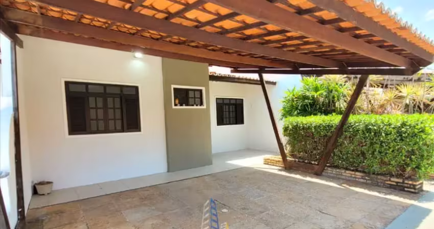Casa plana em condomínio na região sul de fortaleza a poucos metros da av. washington soares !!!