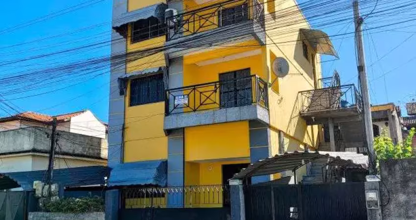 Alugo excelente apartamento com vaga de garagem coberta, em centro - itaboraí - rj