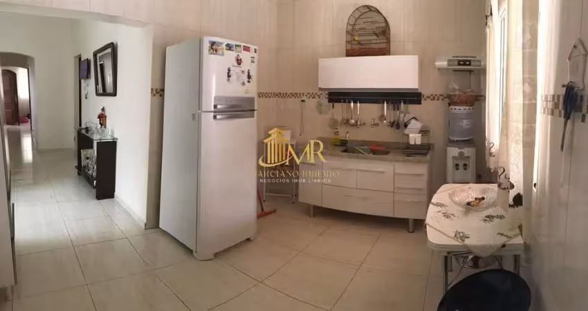 Casa com 3 quartos à venda na Praça Miguel Correa dos Ouros, 10, Vila São Pedro, Potim