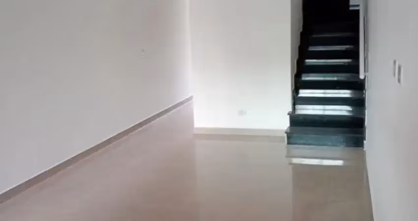Casa com 3 quartos à venda na Rua Antônio José Ortiz, 330, Vila Eureka, Poá