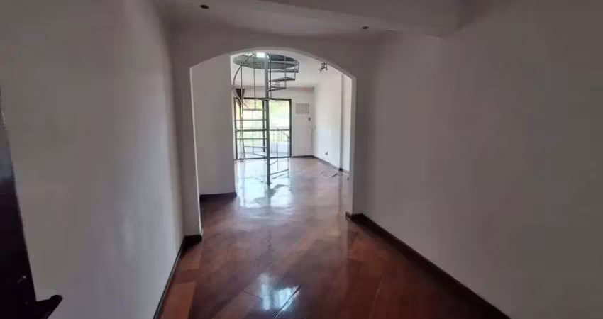 Casa com 3 quartos à venda na Rua Aluísio Neiva, 1, Centro, São Gonçalo