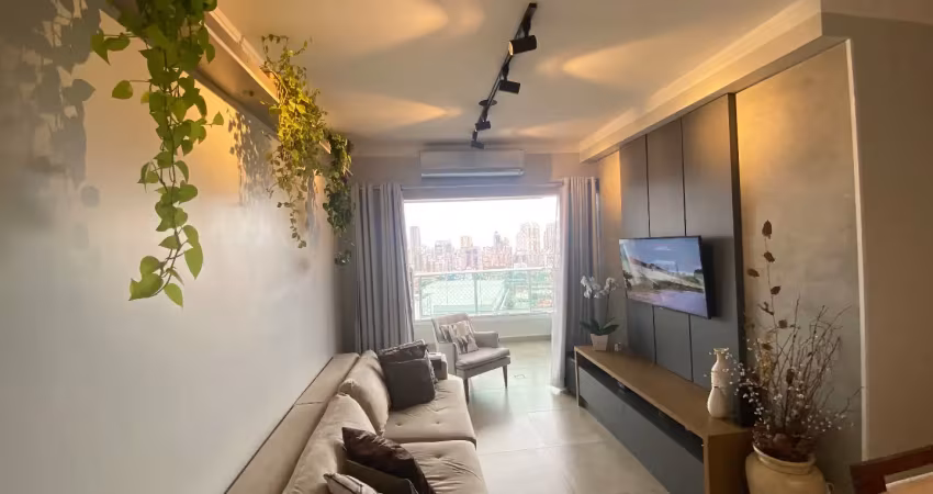 Lindo apartamento totalmente mobiliado, 02 dormitórios, sendo 01 suíte , varanda gourmet, 01 vagas de garagem , com área de lazer completa.