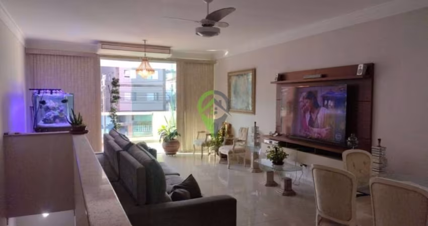 Casa com 3 quartos, sendo 1 suíte, à venda no Marapé, em Santos - SP