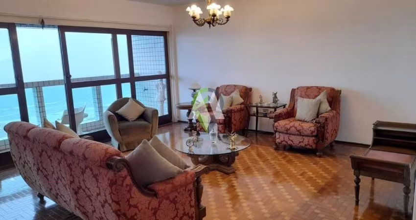 Apartamento  á venda frente mar em Santos