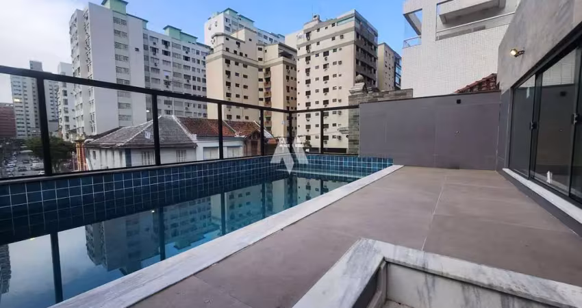 Casa Duplex com 03 dormitórios  na quadra da praia do Embaré  Santos/SP