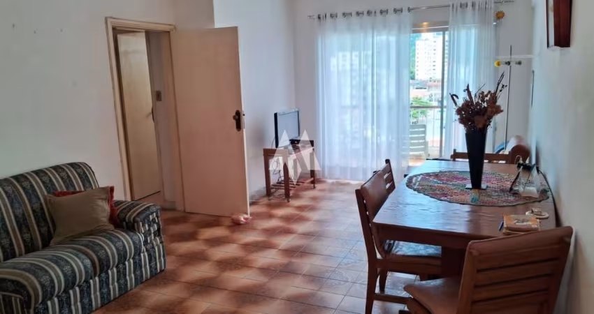 Apartamento com sacada e vista para o mar na praia da Enseada!