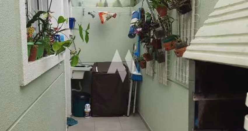 Casa Triplex com Churrasqueira, Solarium e 3 quartos em Santos!