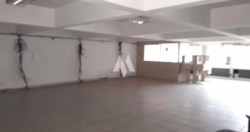 Sala comercial centro de santos - ampla - 06 vagas de garagem demarcada