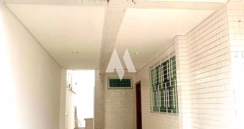 Casa  sobrado  á venda no Embaré em Santos