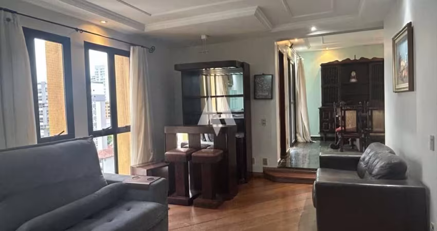 Amplo apartamento em rua linda e com vista linda