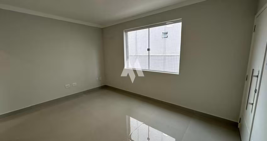 Apartamento 2 dormitórios reformado em Aparecida, Santos/SP