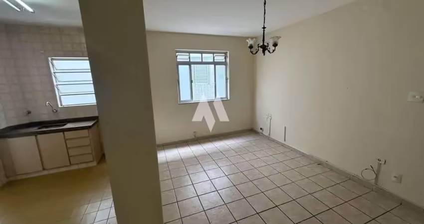 Apartamento à venda com 2 dormitórios e garagem coberta no embaré de santos/sp