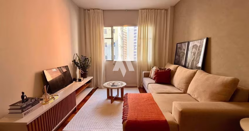 Apartamento com  01 dormitório  quadra da praia à venda, 55m² por R$ 320.000