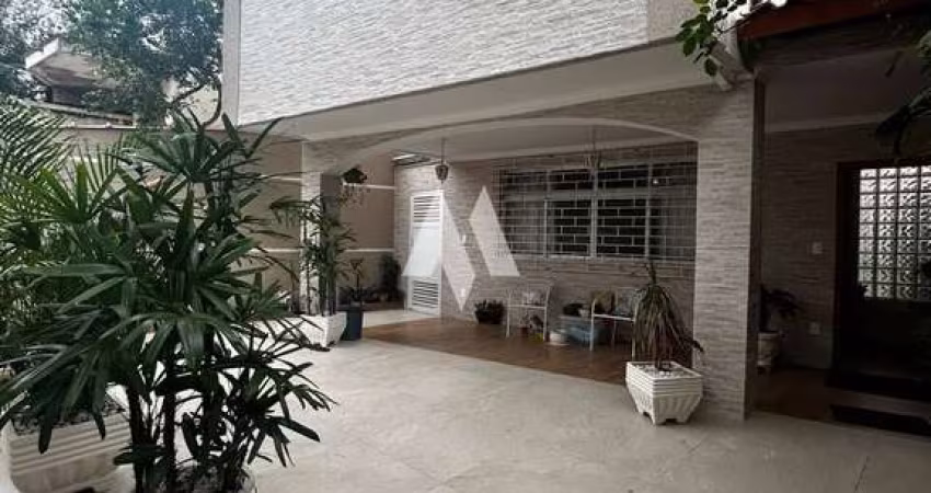 Casa a venda com 3 dormitórios e 2  suites - Apararecida em Santos