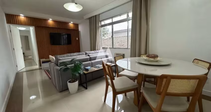 Apartamento à venda na ponta da praia com garagem fechada!