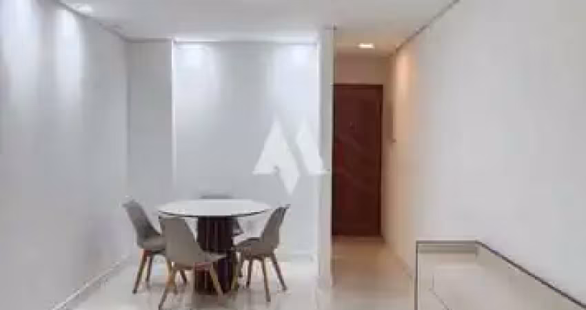 Apartamento padrão de 2 dormitórios com vaga demarcada