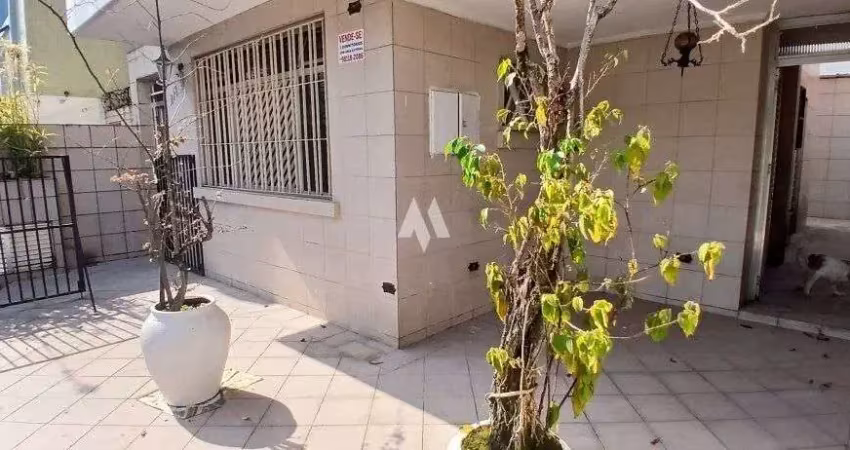 Casa á venda   3  dormitórios  1 suíte  - sobrado isolado e quintal -  r$ 795.000