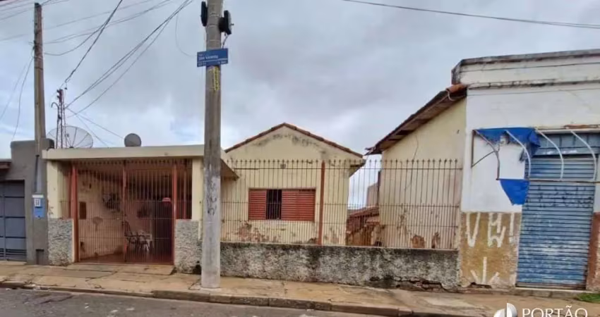 Casa à venda na Rua São Vicente, Vila Bela, Bauru