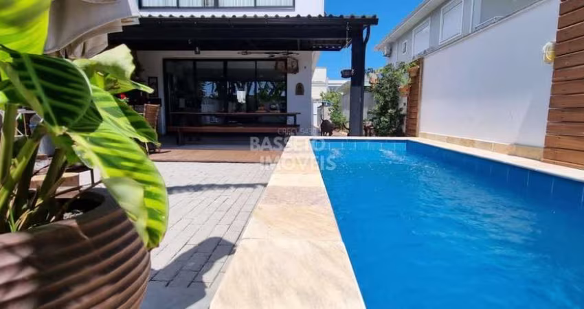 Casa em condomínio fechado com 3 quartos à venda na Rua da Escova de Garrafa, 541, Cachoeira do Bom Jesus, Florianópolis