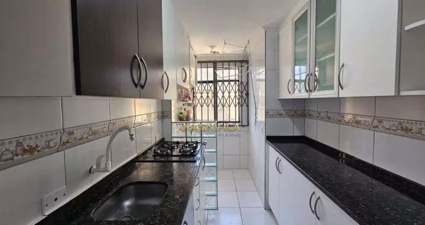 Apartamento com 3 quartos para alugar na Rua João Alencar Guimarães, Campo Comprido, Curitiba