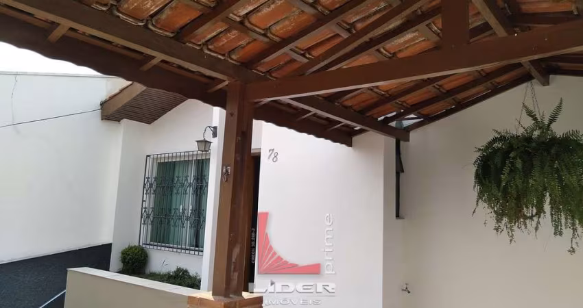 Casa Lavapés, Bragança Paulista, SP